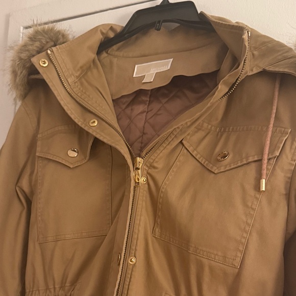 Michael Kors Women's Tan Parka Lined and Filled Coat with Faux Fur Trim - Picture 5 of 14